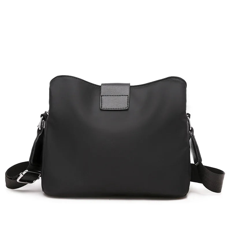 Bolso informal de nailon