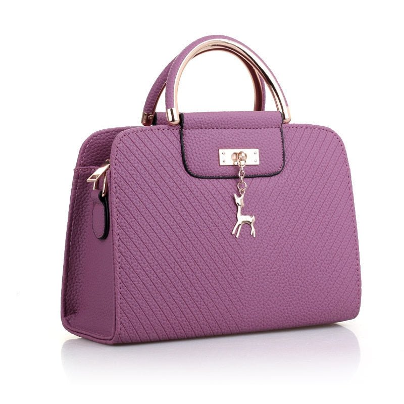 Bolso con relieve Morado 20cm