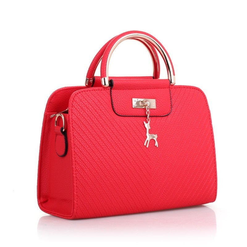 Bolso con relieve Rojo 20cm